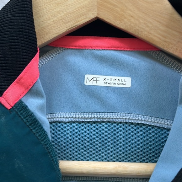 Machines for freedom XS cycling wind jacket in turquoise - Picture 3 of 4